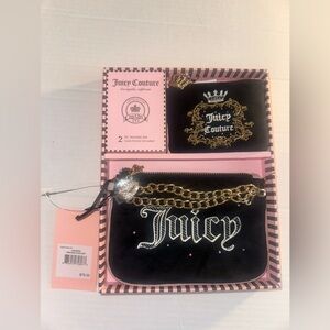 Beautiful juicy couture wristlet and wallet set!! New in box pen